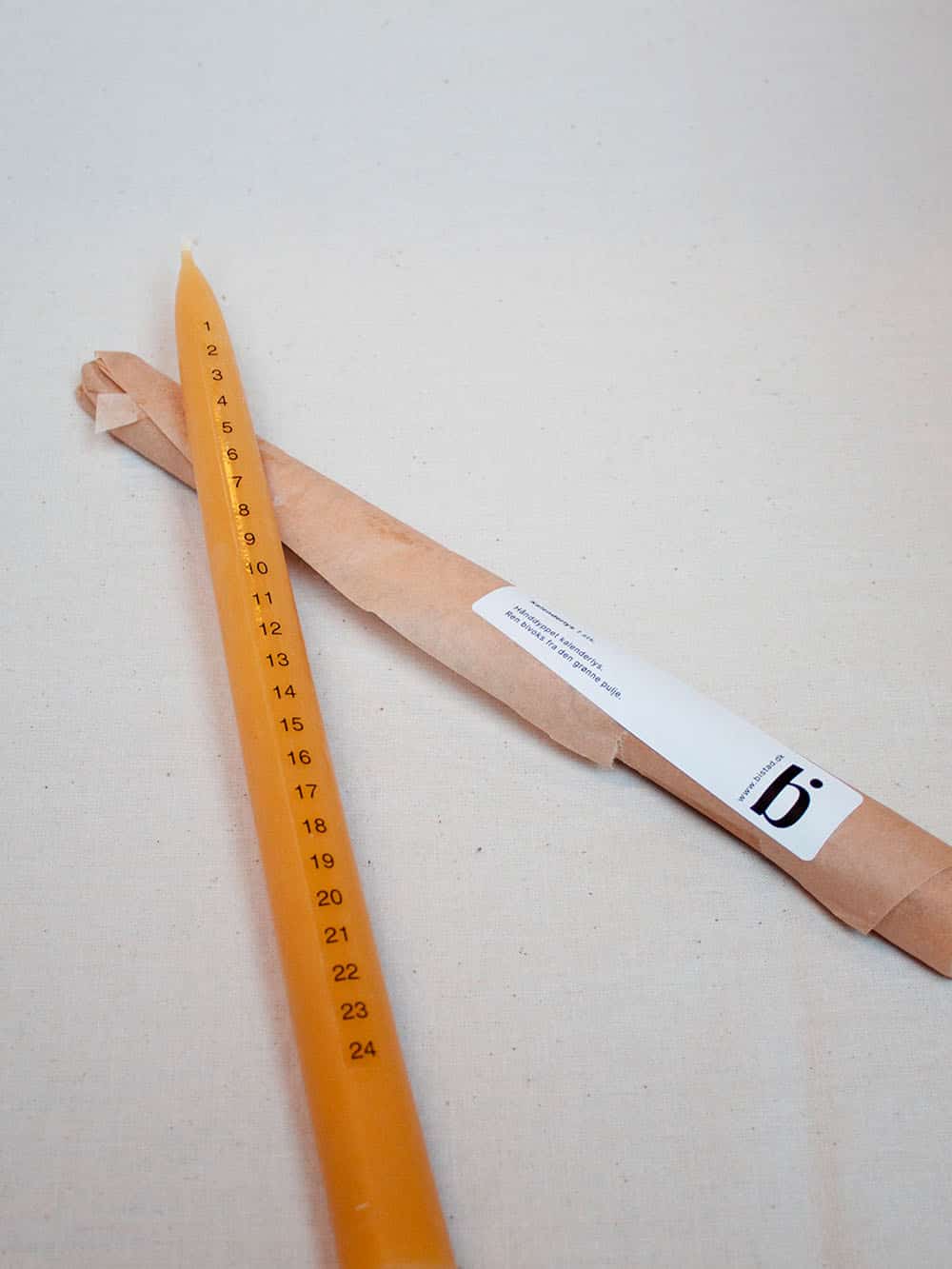 Kalenderlys af bivoks - Bistad