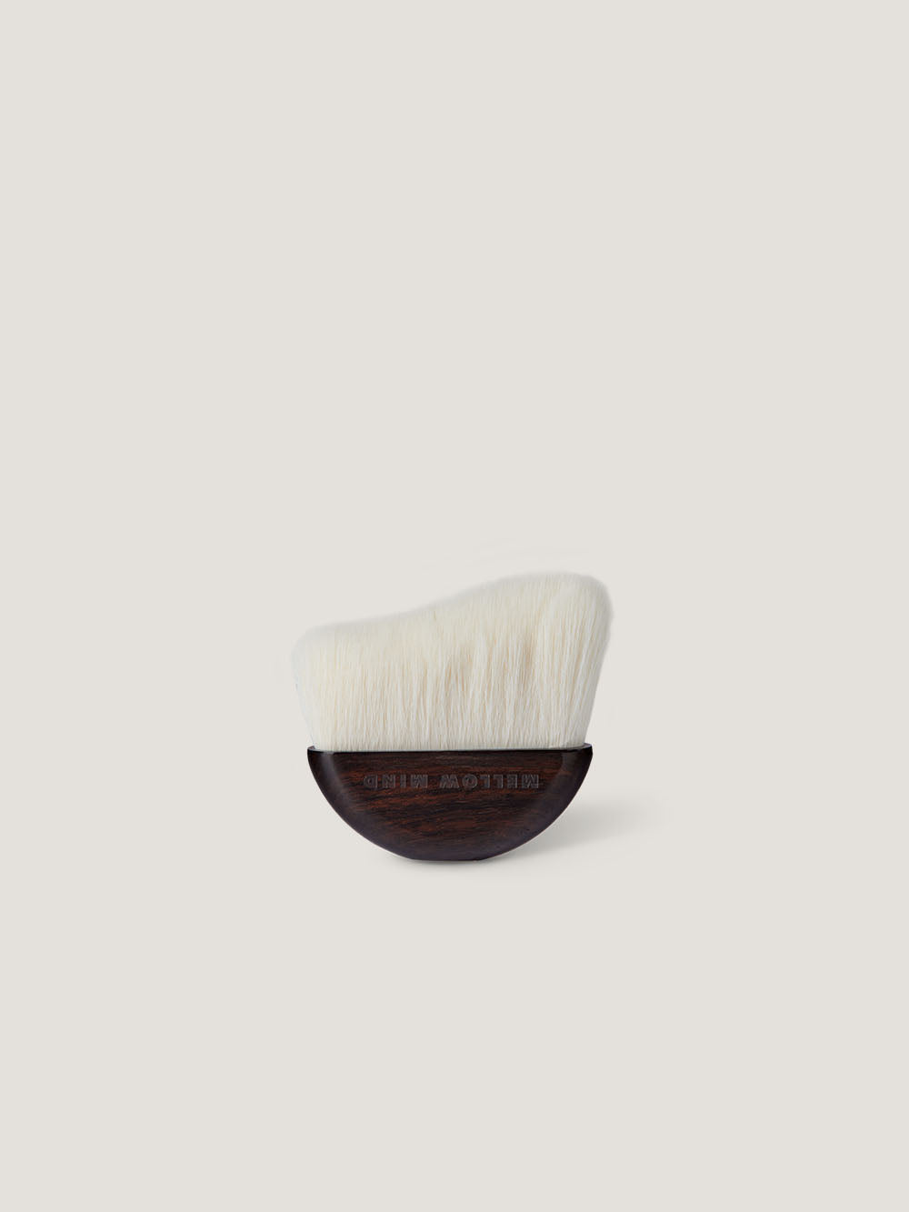 Dry shampoo brush