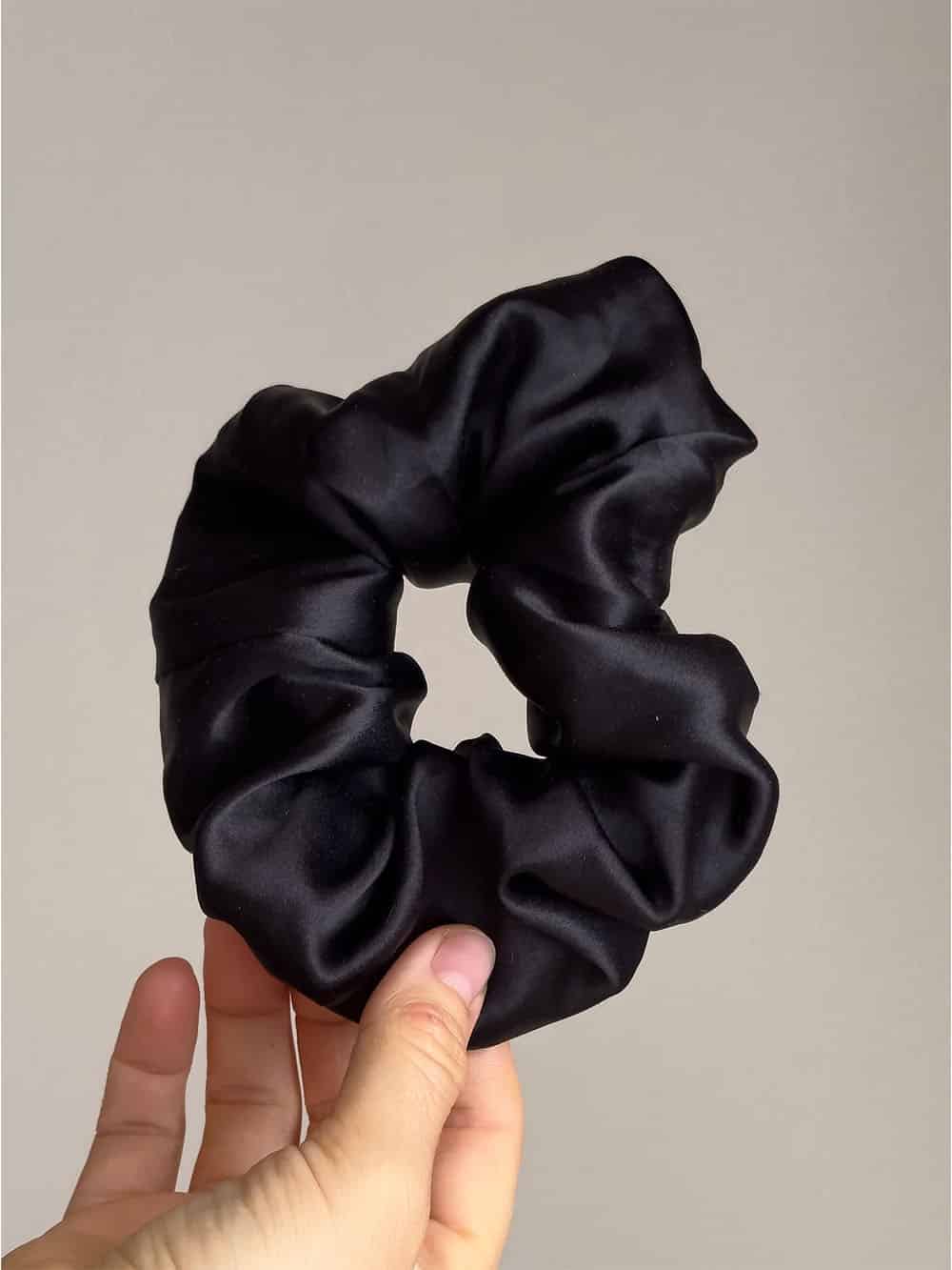 Silke scrunchie 02
