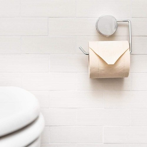 Toiletpapir og toiletbørster