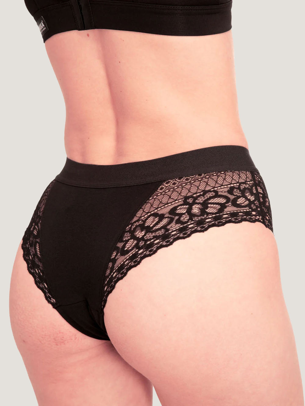 WUKA Hipster Lace