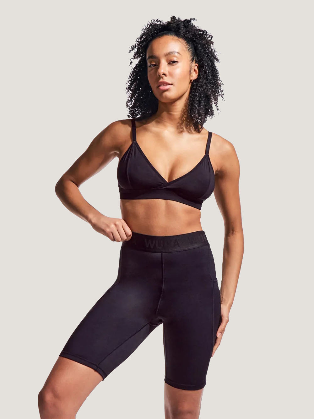 Menstruationstrusser cykelshorts set forfra