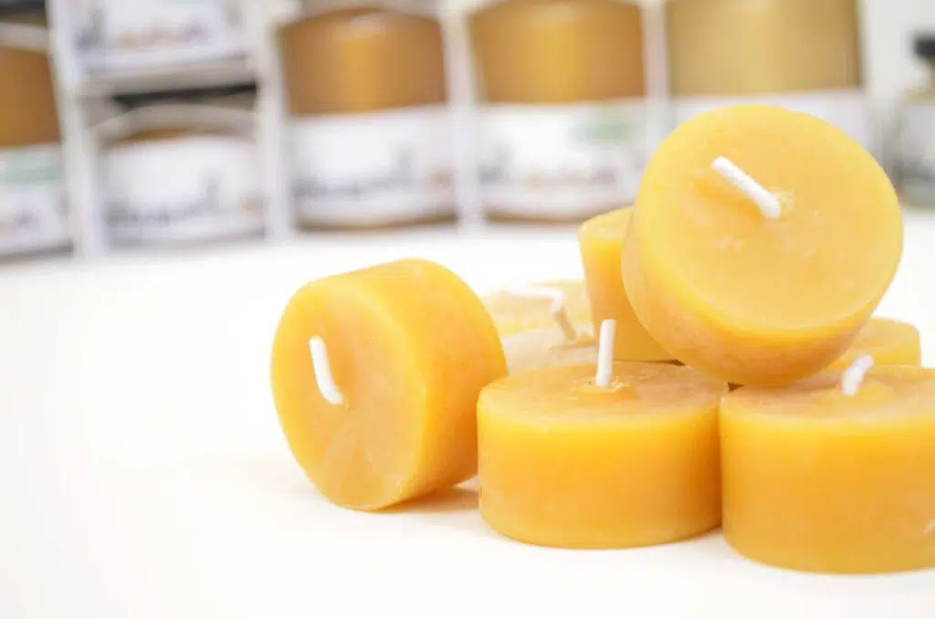 Fyrfadslys af bivoks refill