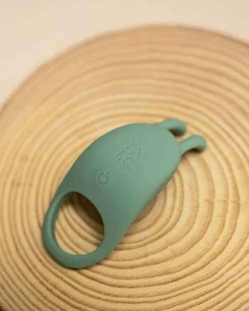 Cilantro penis ring vibrator