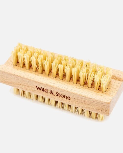 Neglebørste i trø med fibre af sisal